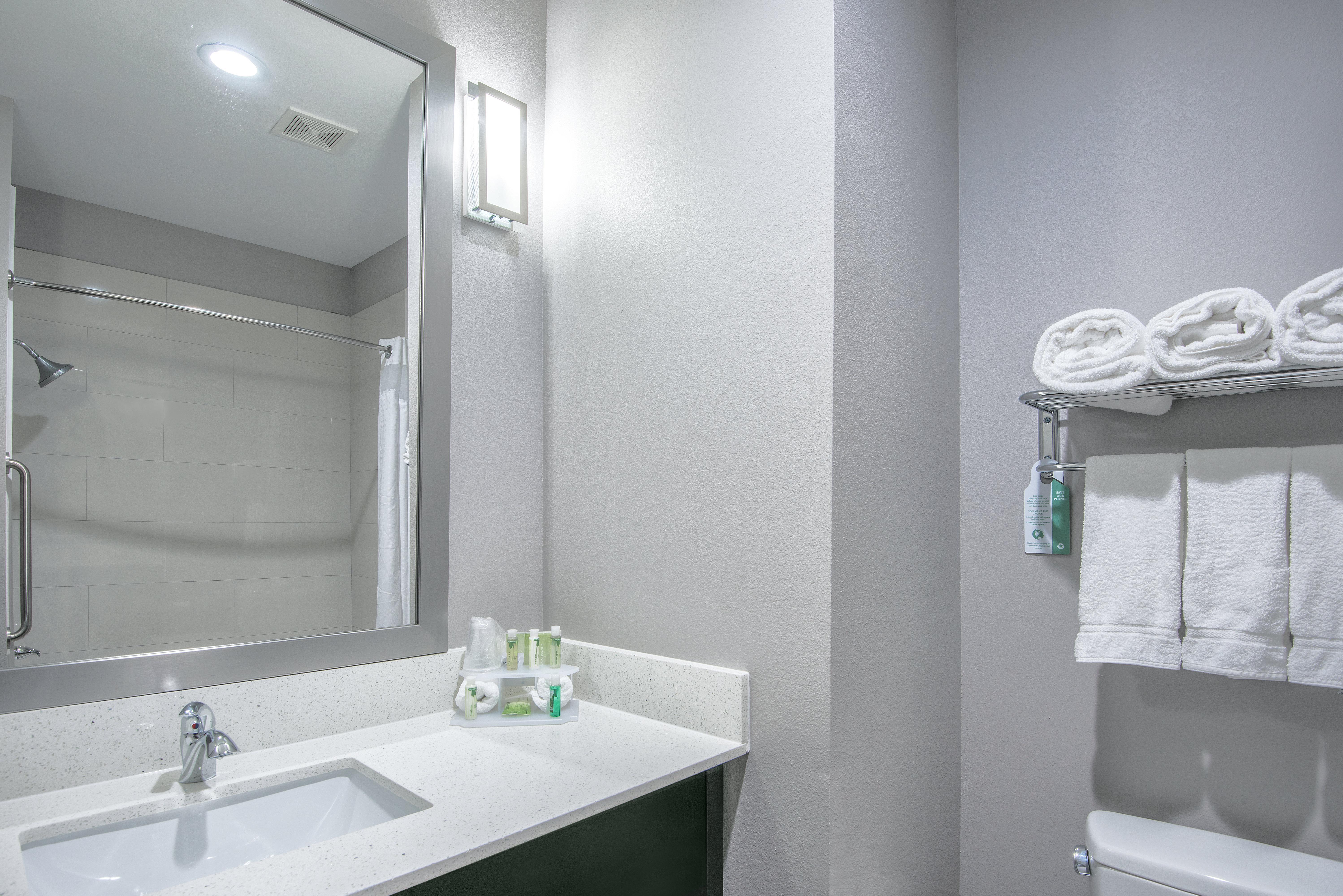 Holiday Inn Express And Suites Houston North - Iah Area By Ihg Εξωτερικό φωτογραφία