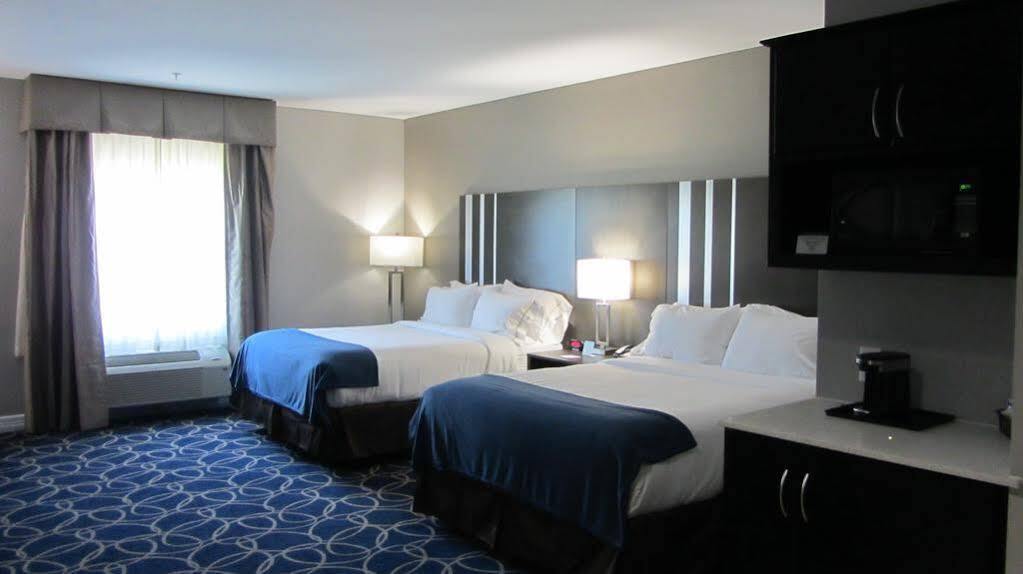 Holiday Inn Express And Suites Houston North - Iah Area By Ihg Εξωτερικό φωτογραφία